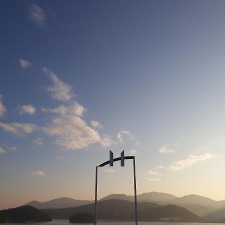 Tongyeong Bridge Hotel Екстер'єр фото