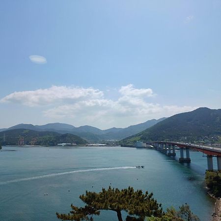 Tongyeong Bridge Hotel Екстер'єр фото