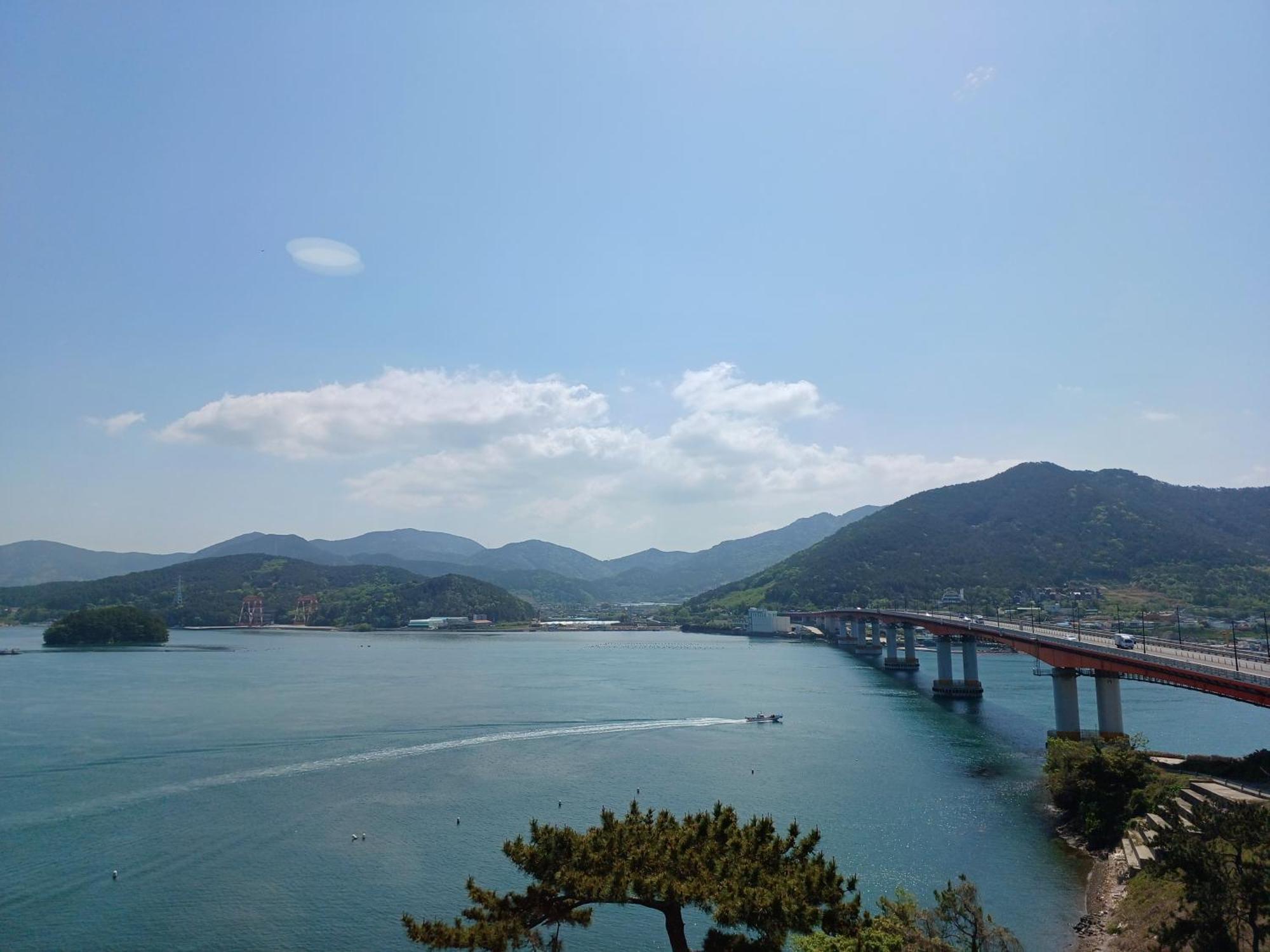 Tongyeong Bridge Hotel Екстер'єр фото