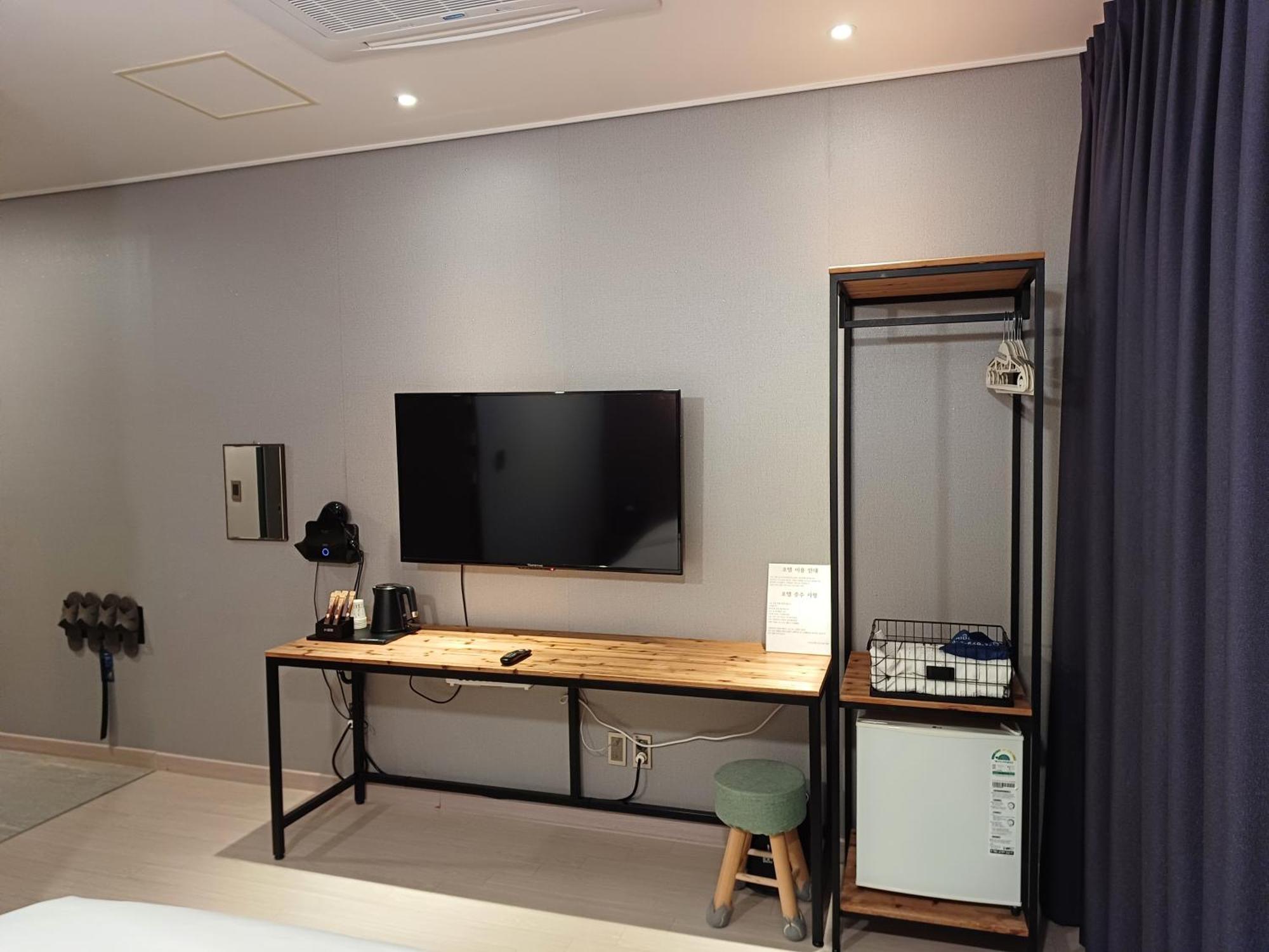 Tongyeong Bridge Hotel Екстер'єр фото