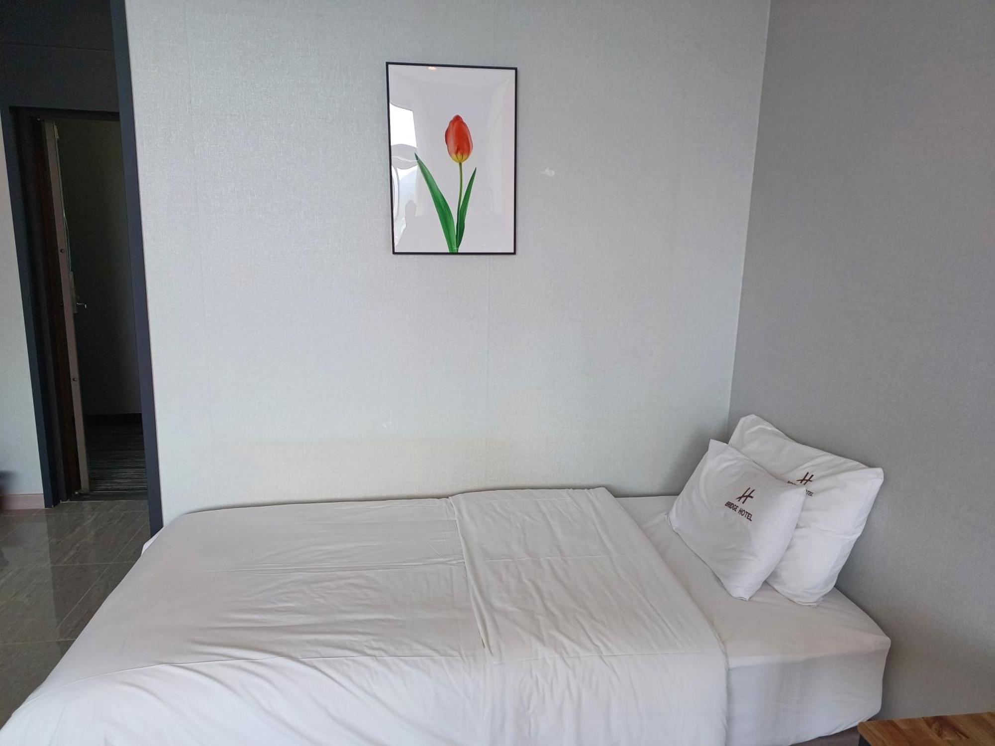 Tongyeong Bridge Hotel Екстер'єр фото